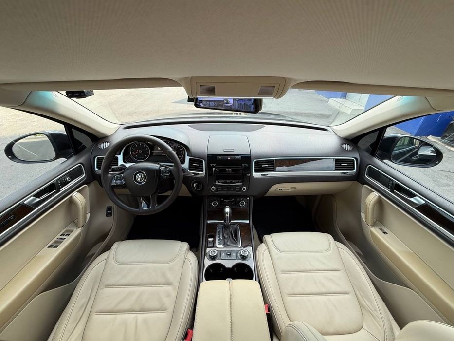 Volkswagen Touareg 3.6L 2014 год