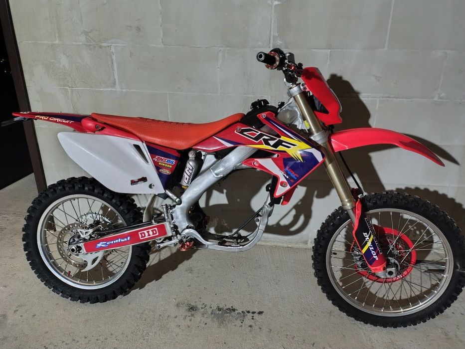 Vând cadru honda crf