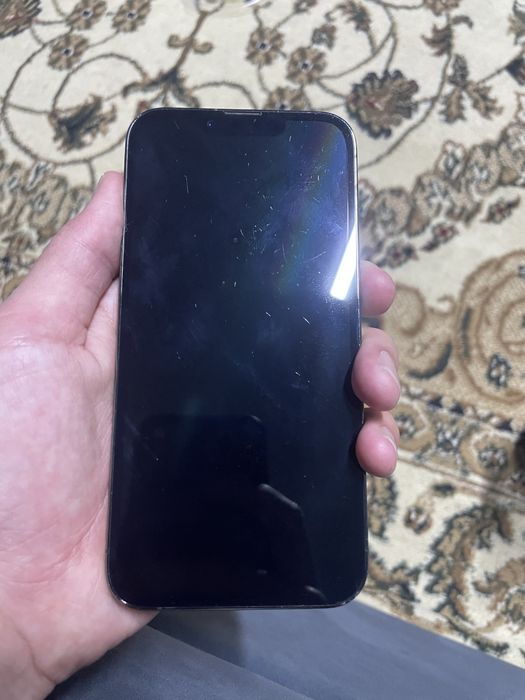 Срочно продам айфон 13 pro