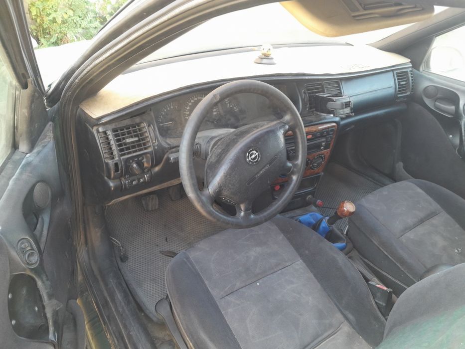 Opel vectra b 2.0 16v 1995