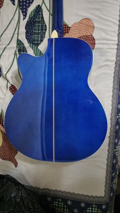 Гитара акустическая