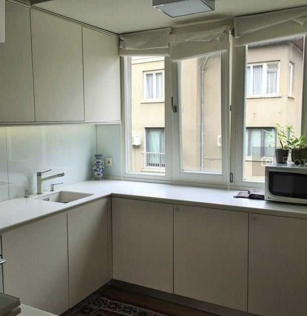 Дава се под наем Двустаен апартамент в София, Яворов - 60 кв.м за 459 € - Снимка #1