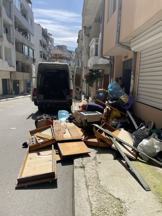 Почистване на апартаменти,мази,тавансни стай,дворове,къщи,вили