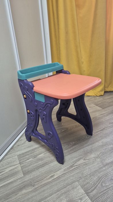 Стол детский складной, доска для рисования