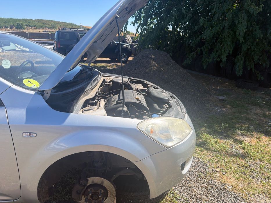 Dezmembrez Kia ceed 2009 1.6 benzină