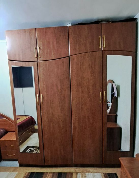 Спальный гарнитур