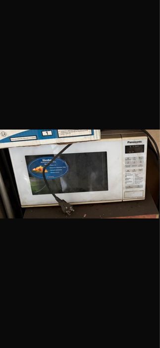 Холодильник и микроволновка