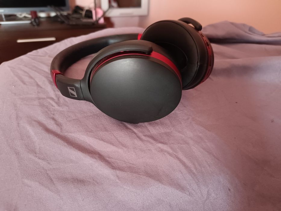 Блутут слушалки Sennheiser HD 458BT