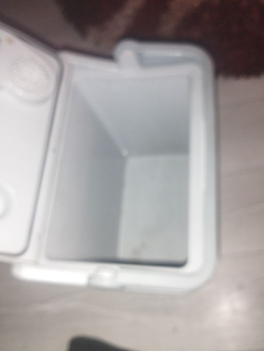 Vând lada frigorifica auto