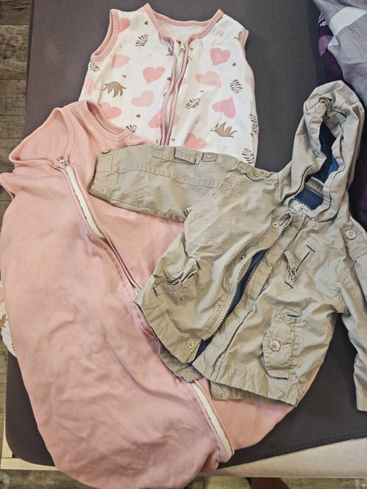 Подарявам дрехи 74-80 размер.