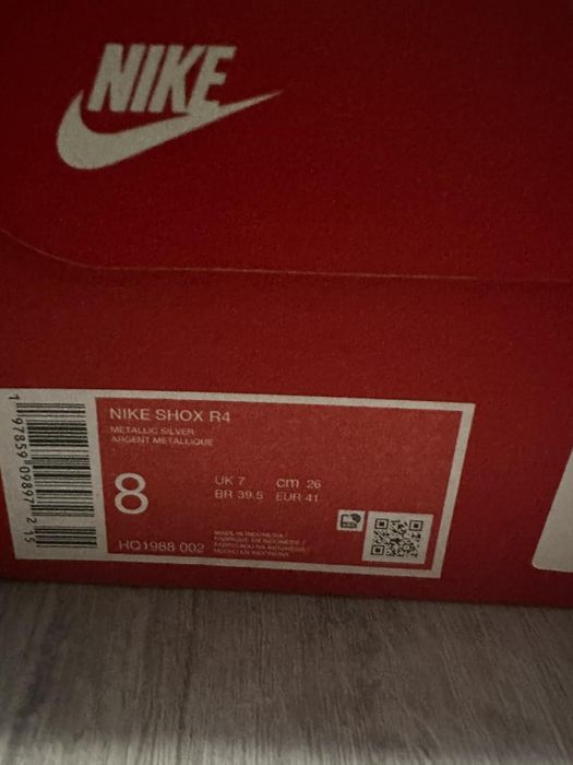 Маратонки Nike Shox R4