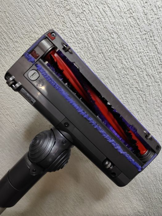 Безжична прахосмукачка Dyson