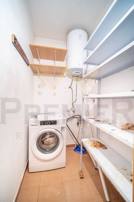Продава се Тристаен апартамент в Варна, Възраждане 1 - 97 кв.м за 2217 €/кв.м - Снимка #9