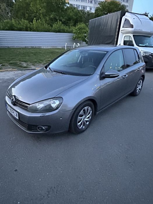 VOLKSWAGEN Golf 2011 — imagine 2