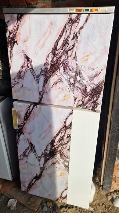 Продается холодильник