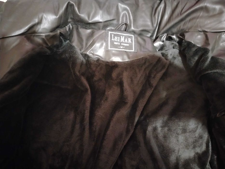 Дамско кожено яке М размер