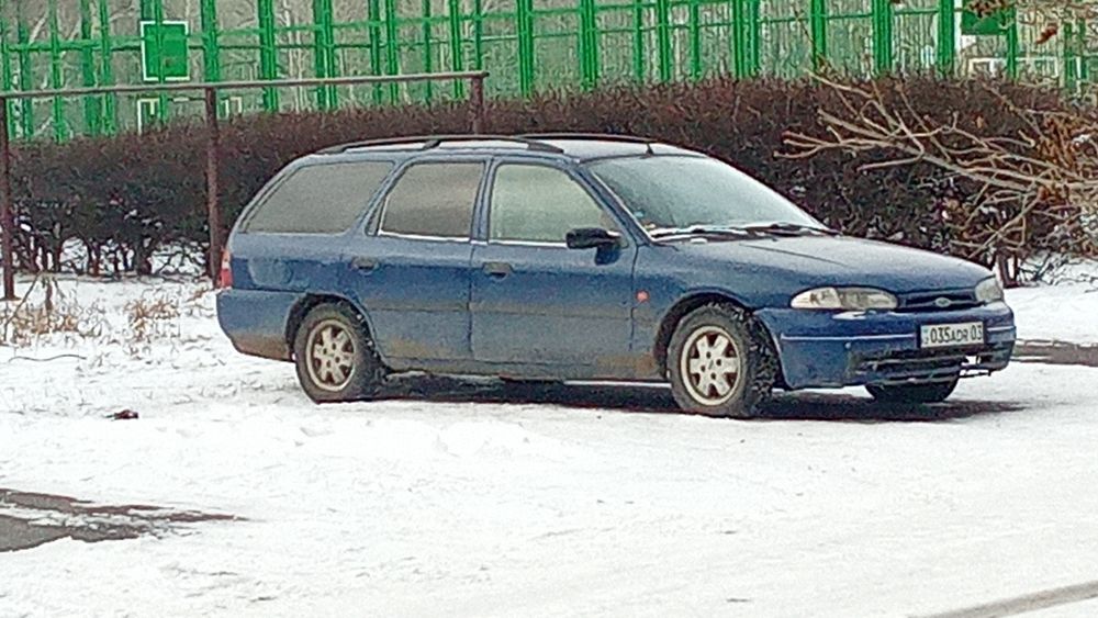 Продам форд мондеу 1994