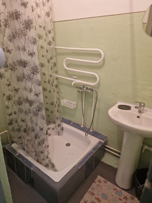 Сдам помесячно квартиру