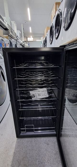 Vitrina vinuri 82l 28 de sticle import GERMANIA Garanție Sl82