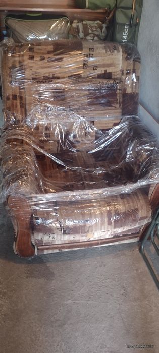 Vând pat extensibil de o persoană