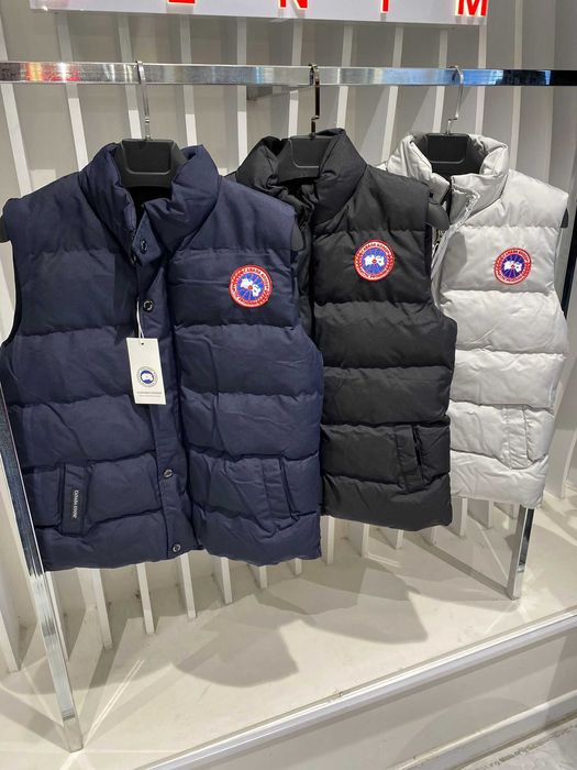 Мъжки елек пухенка,грейка CANADA GOOSE последни размери