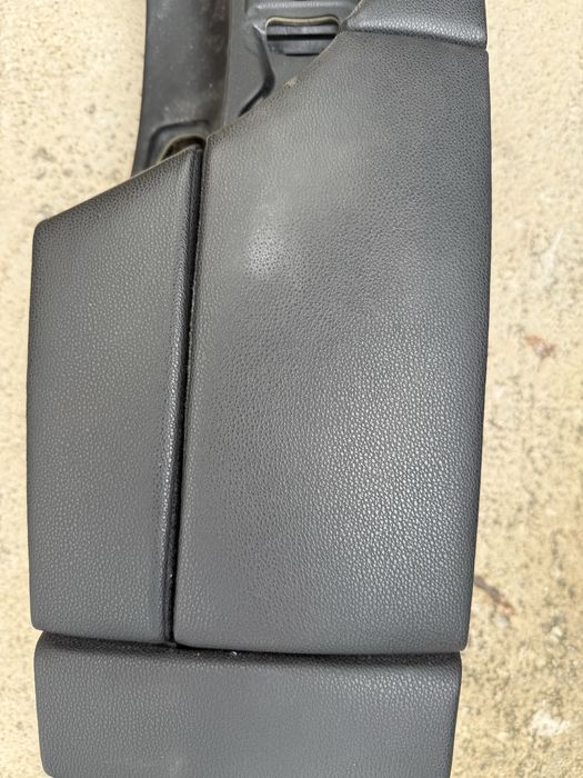 Подлакътник БМВ Е60 Е61 фейс