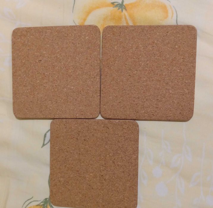 Бирени подложки за колекция