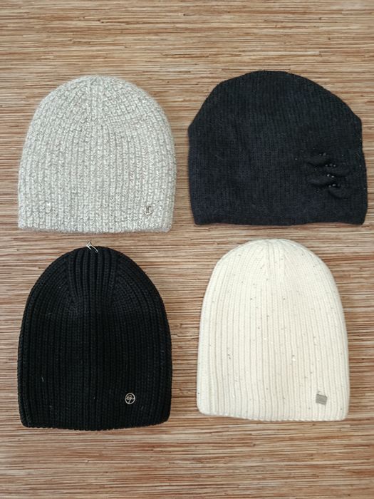 Шапки женские  распродажа.