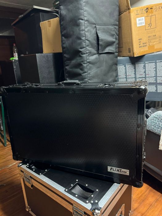 Rack ,cutie ,case consola Flyht Pro Denon DJ SC Live 4