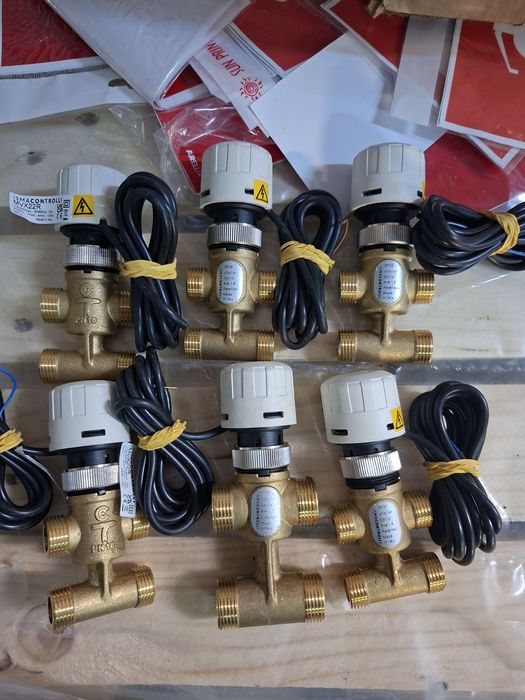 Vana 3 cai + Actuator1/2  si 3/4 Noi