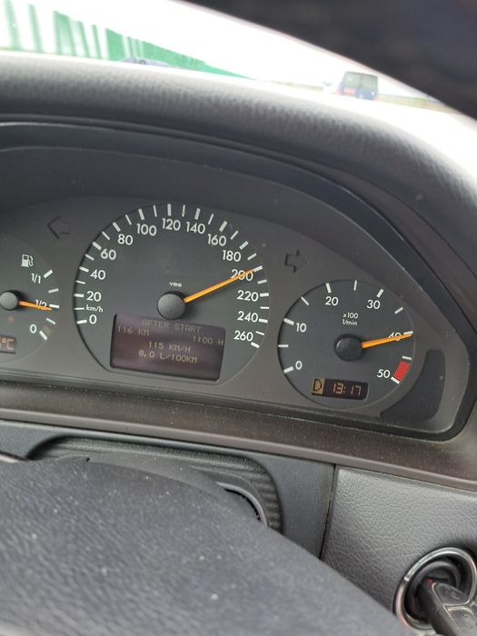 Vand/Schimb Mercedes E 270cdi. Ofer diferența!