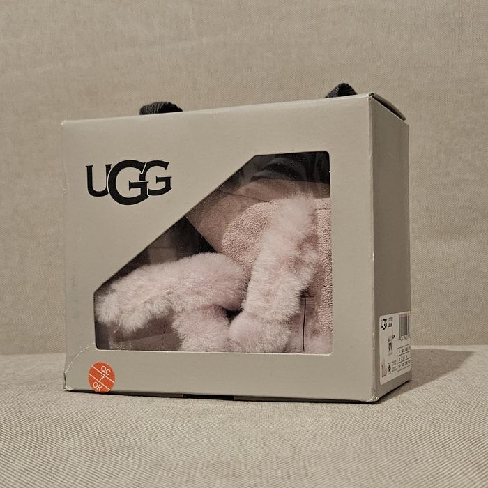 UGG-Lassen обувки за новородено
