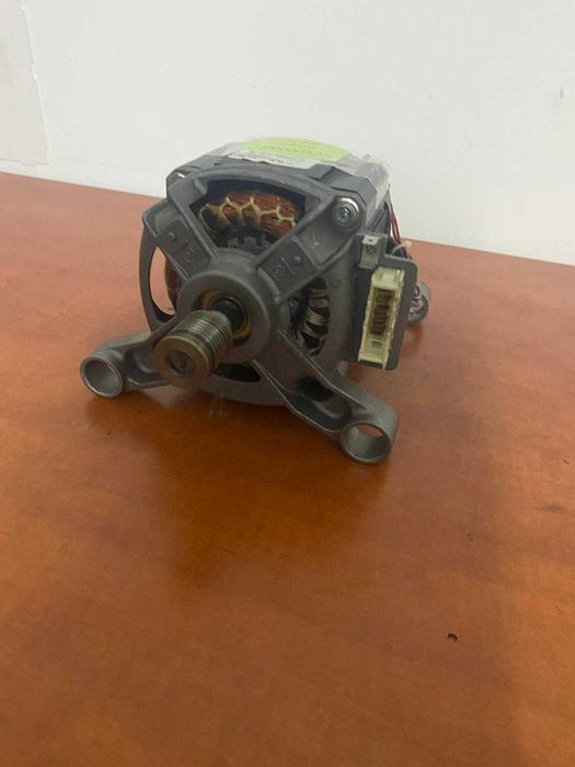 Motor masina de spalat Hot Point  C.E.SET CIM 2/55-132/AD6 5 pini