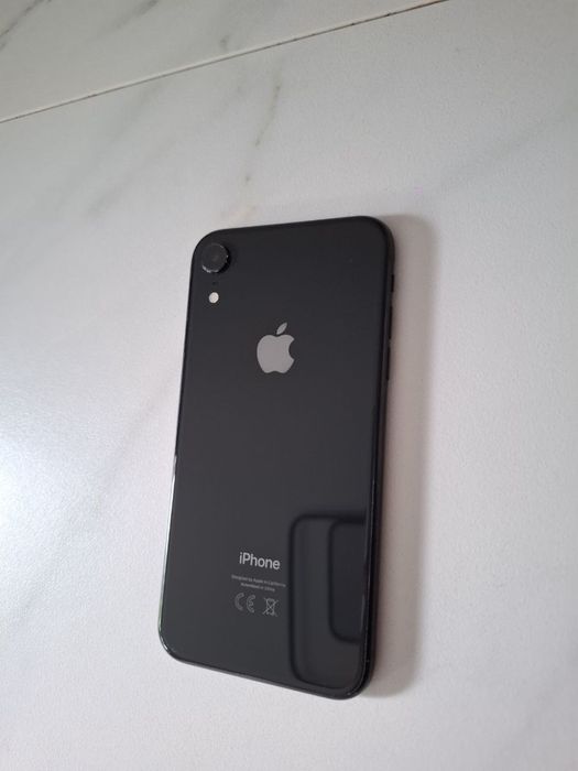 Iphine xr / 64gb / 76%