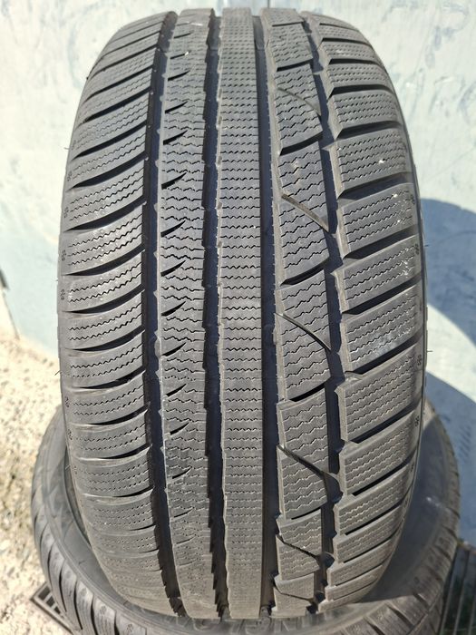 Зимни гуми 245 45 r18 dot24