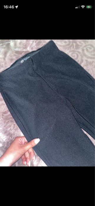 Pantaloni Zara superbi