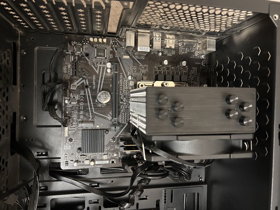 Продается материнка+проц