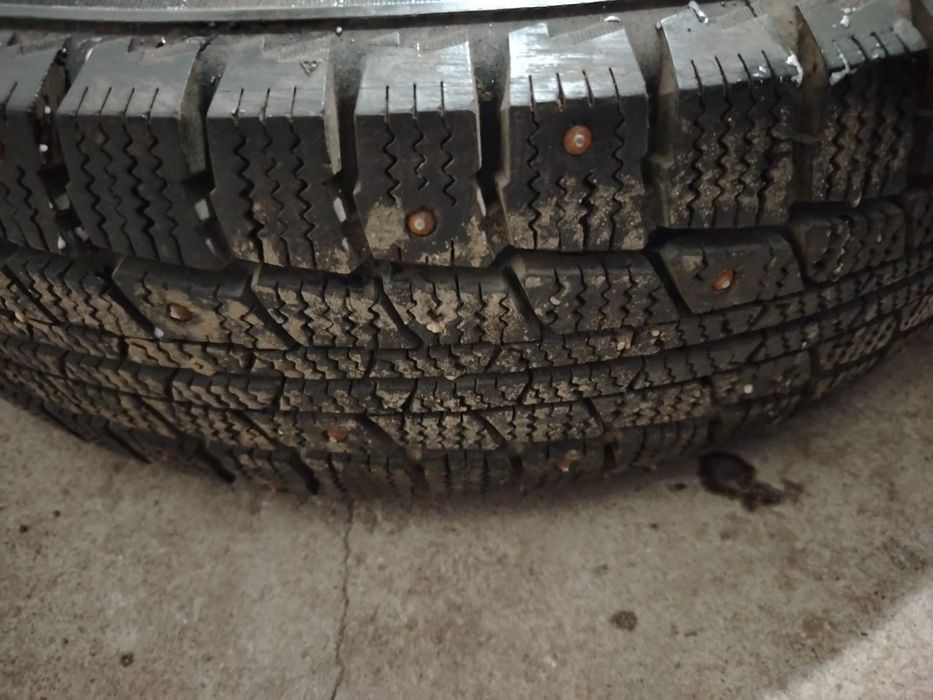 Продам шипы на газель в сборе 6 шт