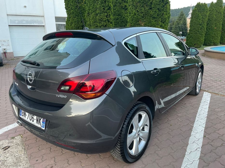 Opel Astra 1.4 Turbo Benzina E5