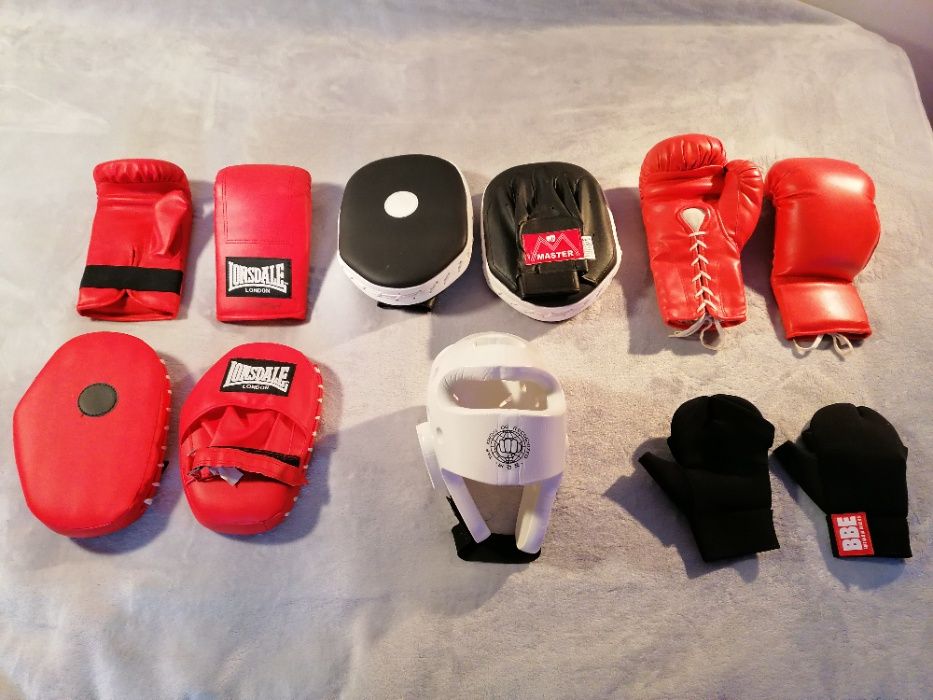 Бойна екипировка