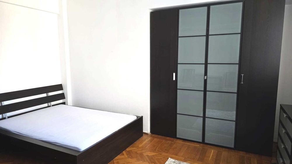 Proprietar, vand garsoniera ultracentrala pe Magheru Piata Romana, investitie excelenta, bloc neinclus in Registrul cladirilor cu risc seismic