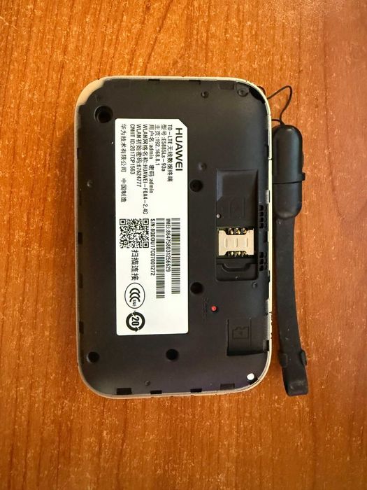 Бисквитка/Рутер LTE Хуавей E5885 WiFI router Huawei E5885LS-93a CAT6