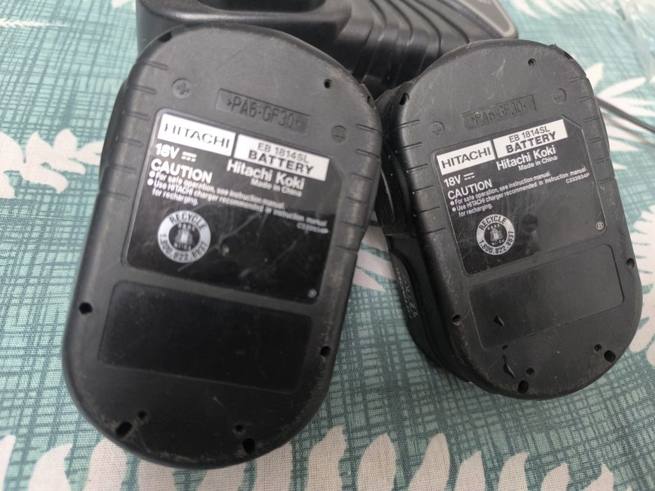 Зарядка UC18YG + 2 аккумулятора EB 1814SL