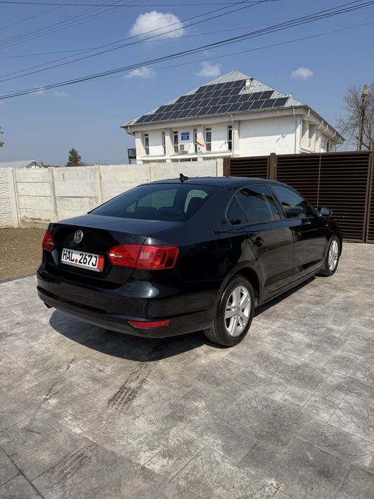 Vw Jetta 1.6 Tdi Match Recent adusa