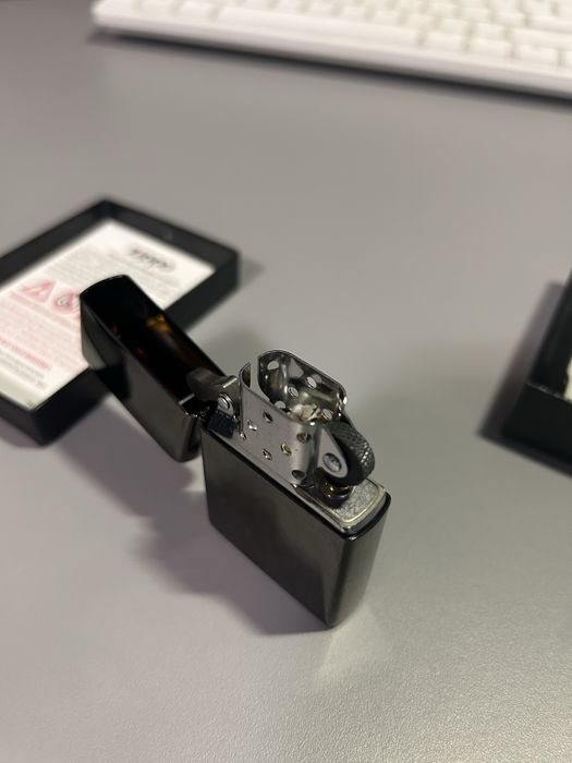 Bricheta Zippo Ebony