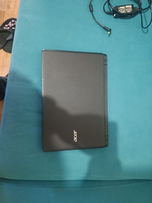 Acer aspire ES1-533