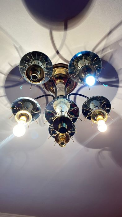 Люстры гостинный