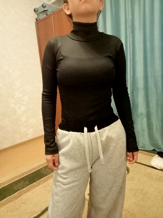 Модный, стильные одежды.