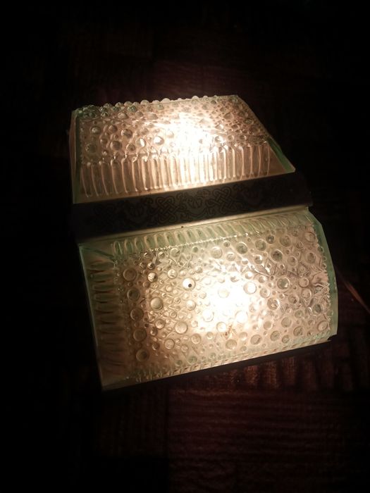 Продается Светилник