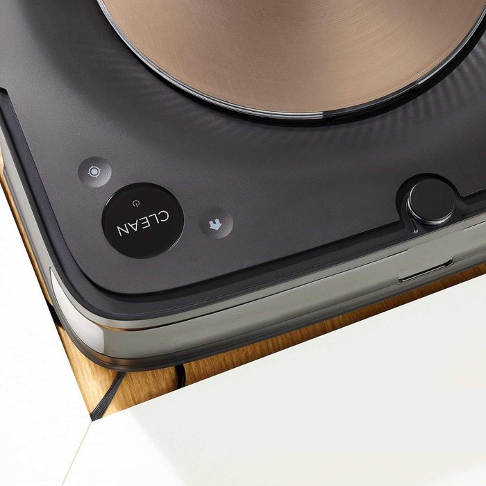 iRobot Roomba s9+ Робот прахосмукачка със станция CleanBase, WiFi Navi